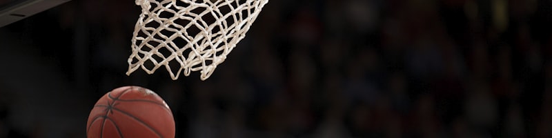 NBA篮球季后赛新闻图片，球员投篮瞬间